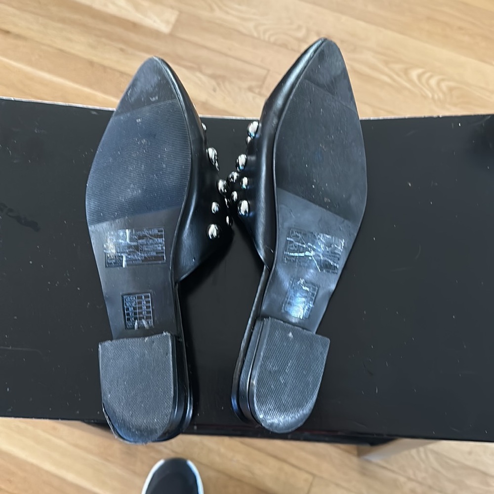Black with silver nail head slides on sz9 like new. Dress up or down - Picture 5 of 6